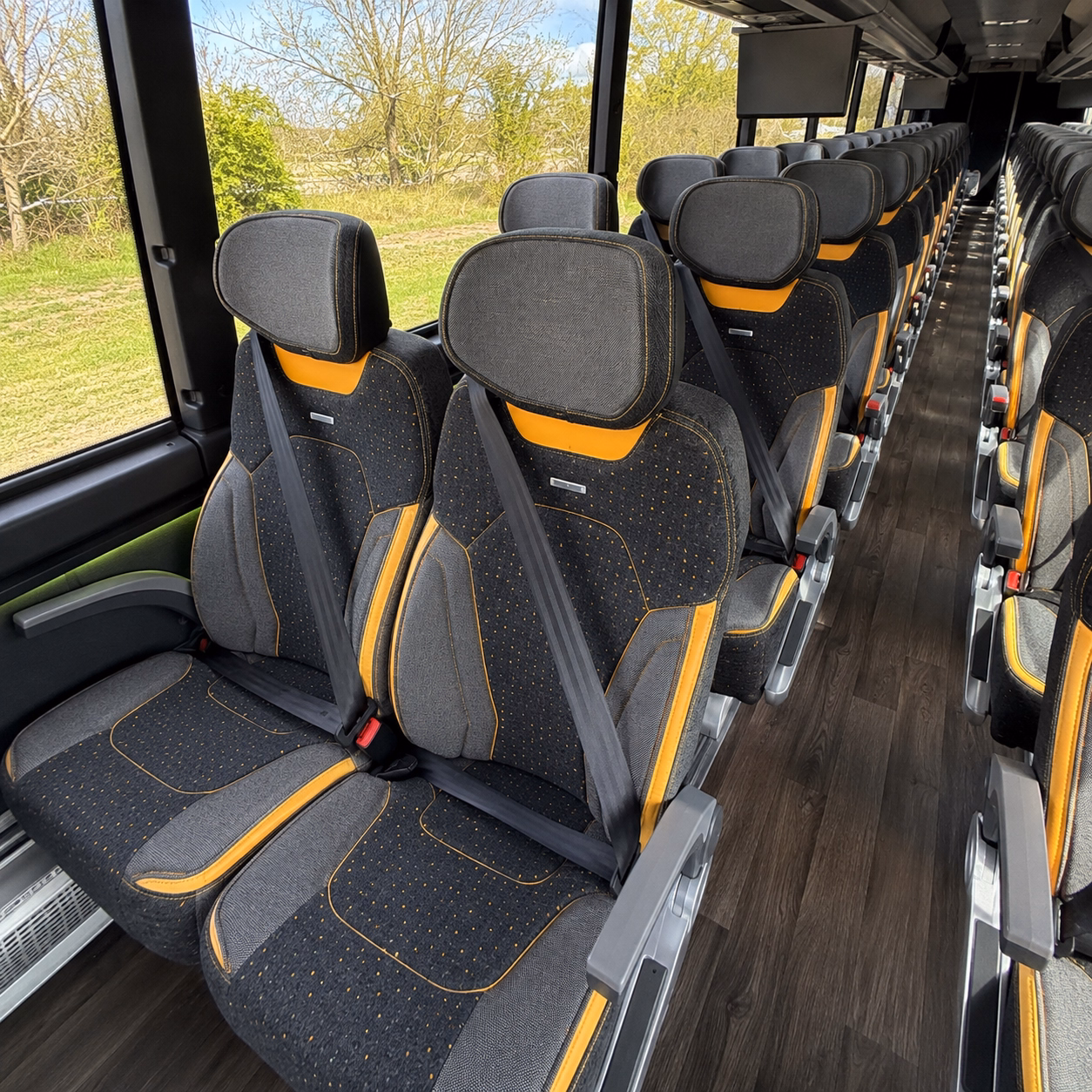 charter buses for large concert groups across central arkansas