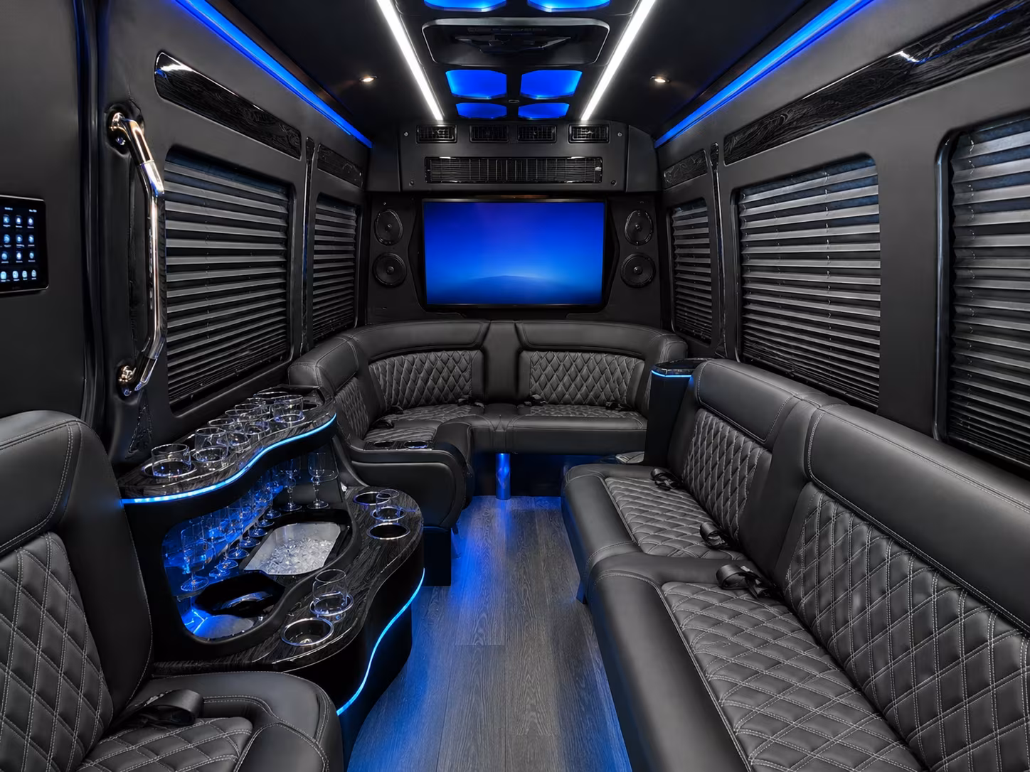day trip bus rentals to oaklawn racing and out of town sporting events