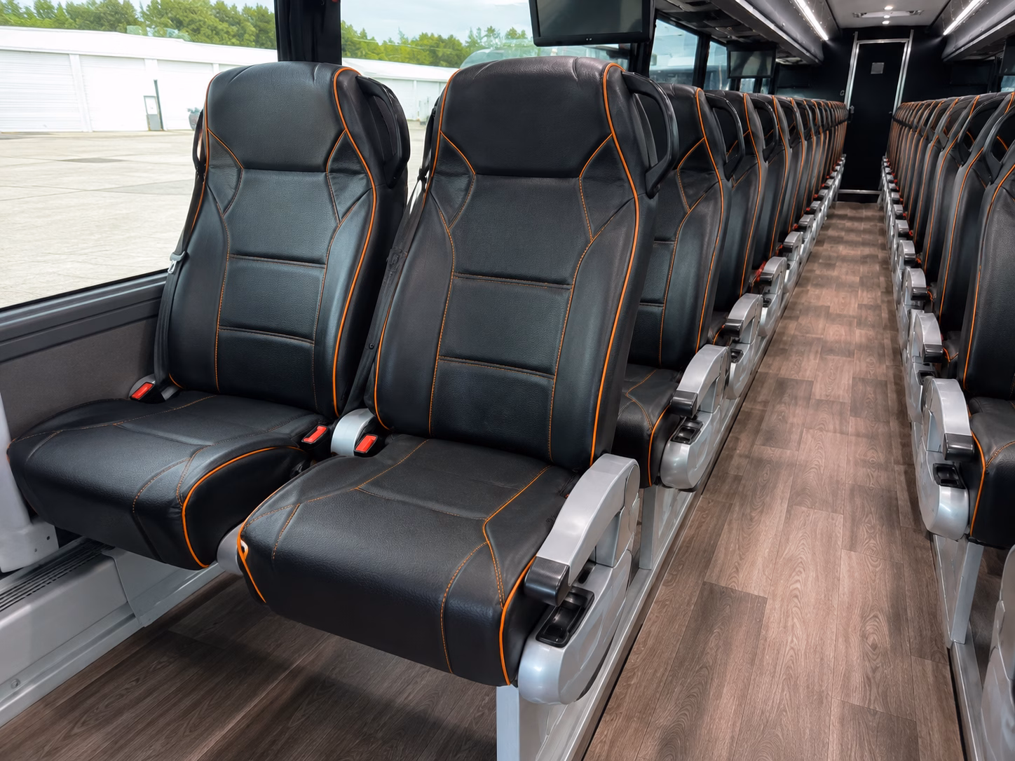 how the type of bus you choose changes the price in north little rock arkansas