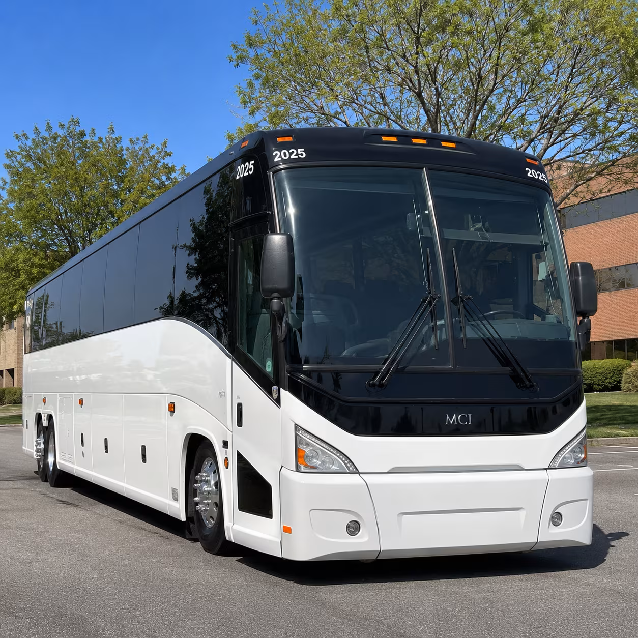 that s why groups headed to the arkansas state fair choose a bus