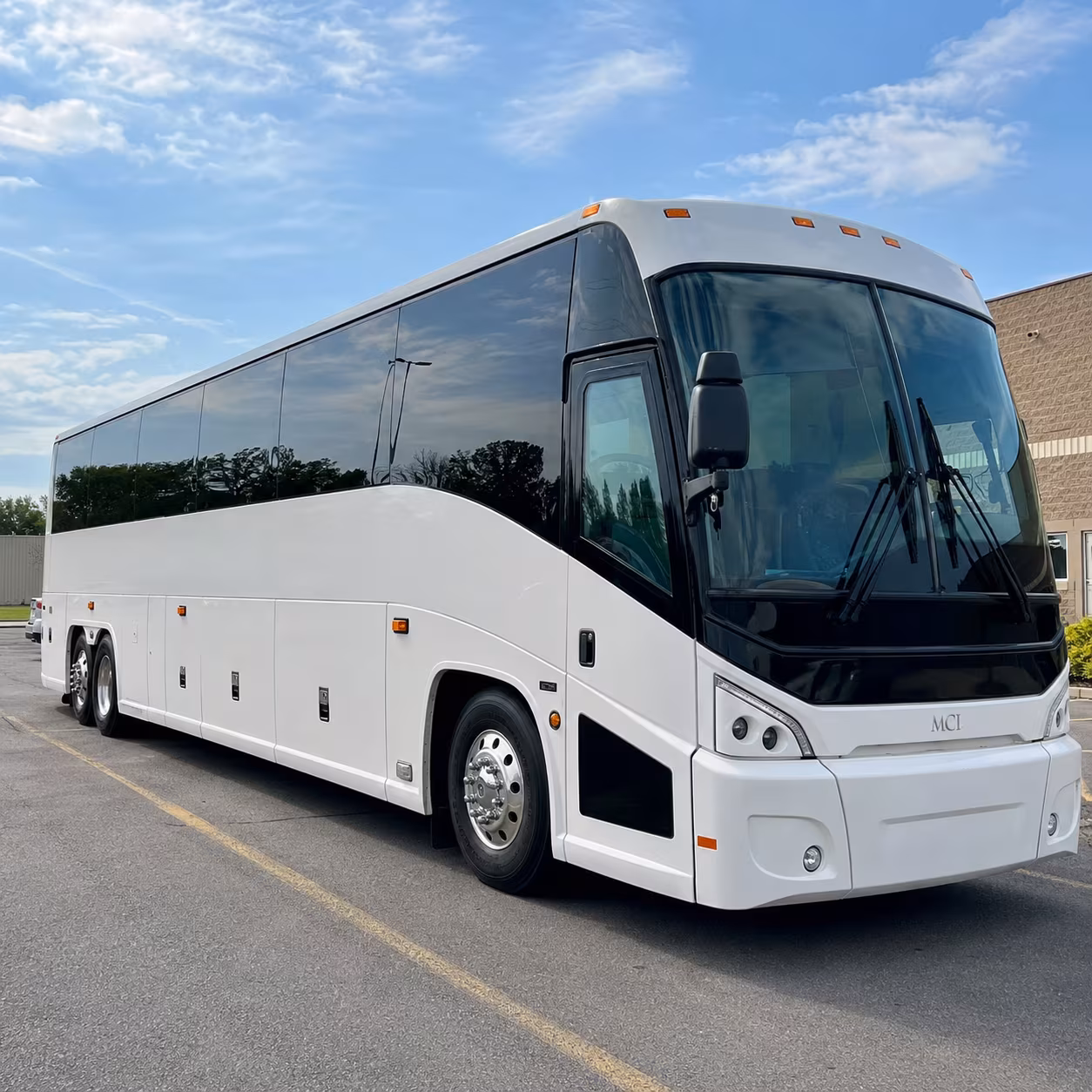 use a charter bus for large group airport transfers across central arkansas